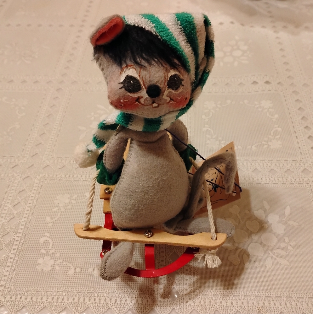 🆕 Vintage Annalee Mouse Toboggan Sled Green 7″ 1992, NWT